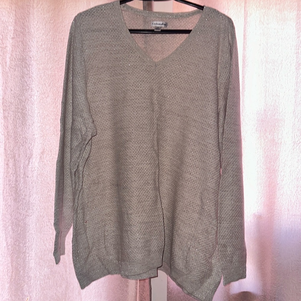 White cream colored long sleeve sweatshirt size 2X women